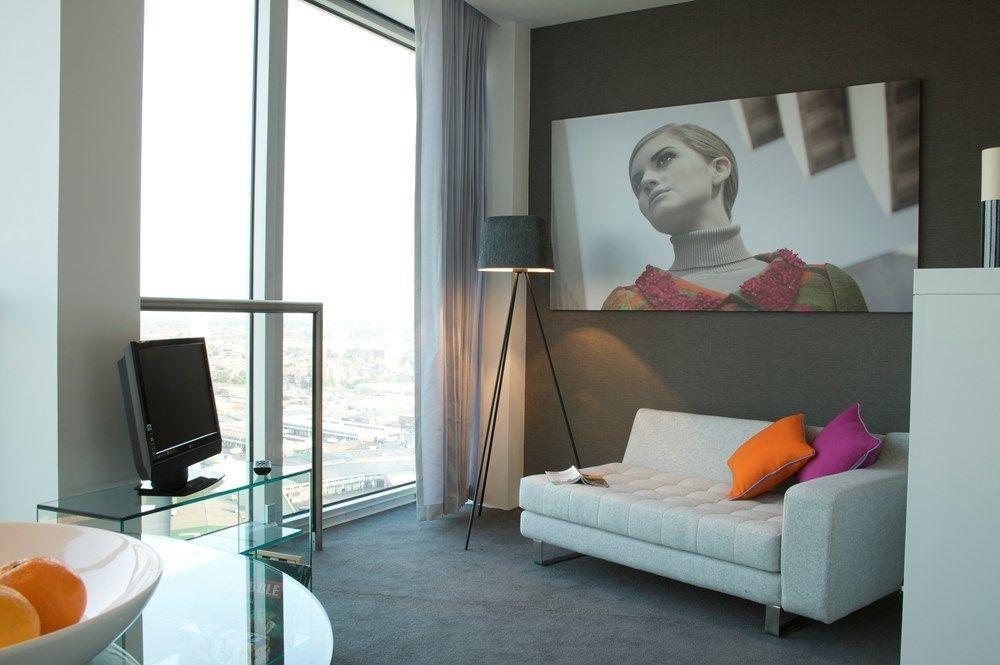 Staying Cool At Rotunda Birmingham Exterior foto
