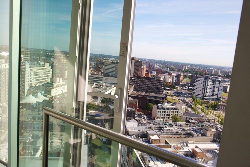 Staying Cool At Rotunda Birmingham Exterior foto