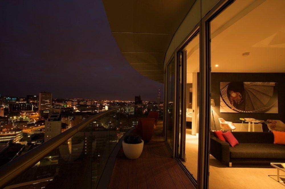Staying Cool At Rotunda Birmingham Exterior foto
